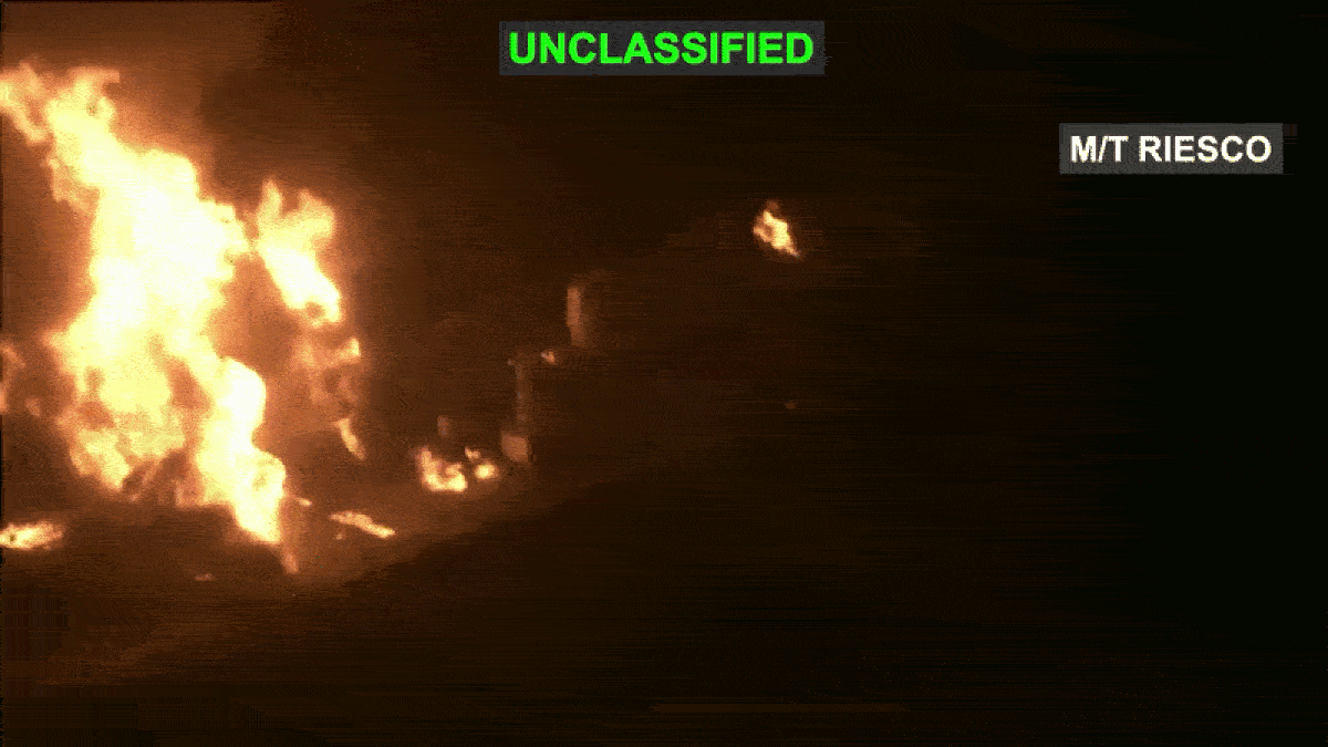 video:-eua-divulgam-imagens-de-petroleiro-iraniano-afundando-apos-ataque-no-golfo-de-oma-–-g1