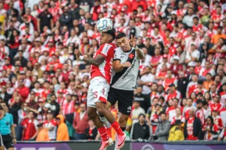 vasco-empata-sem-gols-com-o-santa-fe-nas-quartas-da-sul-americana