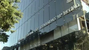 adventista-impedida-de-folgar-aos-sabados-consegue-rescisao-e-indenizacao-em-aparecida