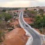 prefeitura-entrega-nova-ponte-que-reduz-trajeto-entre-colinas-de-homero-e-veiga-jardim,-em-aparecida