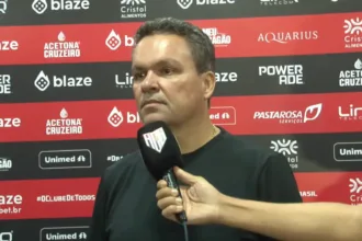 adson-detona-saida-de-bola-do-atletico-e-convoca-torcida-para-“final”-de-domingo