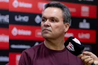 “o-atletico-chegou”,-diz-adson-sobre-acesso-apos-vitoria-diante-do-ceara