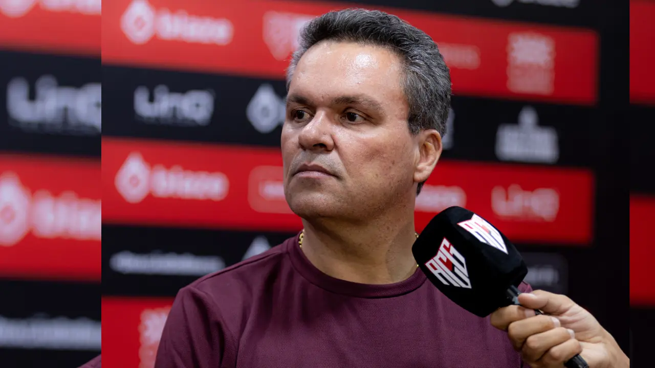 “O Atlético chegou”, diz Adson sobre acesso após vitória diante do Ceará
