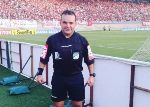 ex-arbitro-diz-que-daronco-acertou-em-lance-polemico-de-vila-nova-e-goias