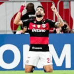 flamengo-vence-corinthians-por-2-x-1-e-retoma-topo-do-brasileirao
