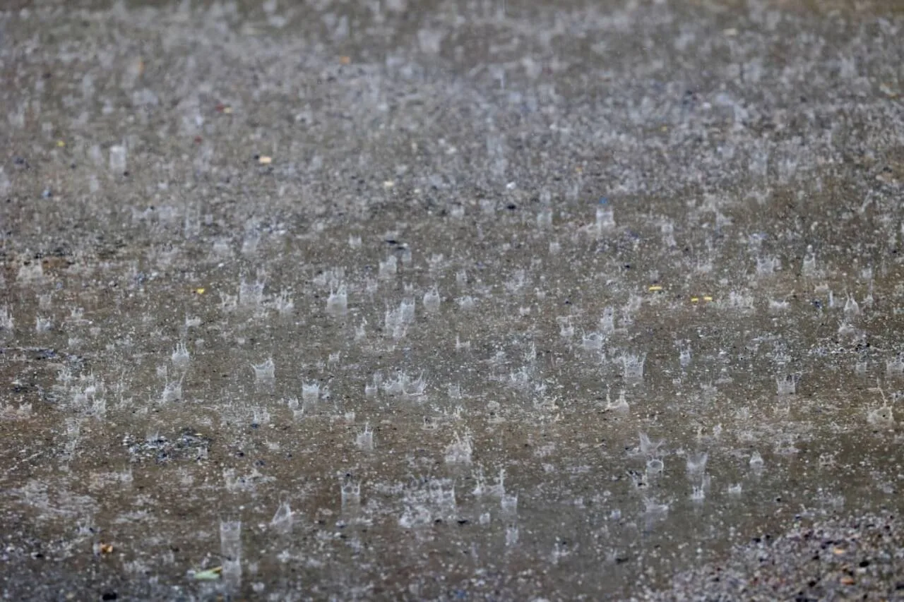 Defesa Civil emite três alertas de tempestade severa em BH