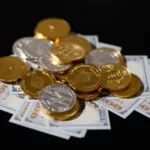 obras-em-cozinha-revelam-82-moedas-antigas-enterradas-nos-eua