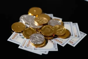 obras-em-cozinha-revelam-82-moedas-antigas-enterradas-nos-eua