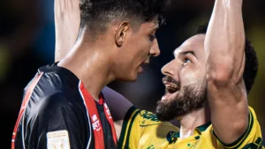 ex-atacantes-do-goias-decidem-para-flamengo-e-mirassol-na-serie-a