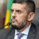 ex-deputado-do-rj-preso-toma-banho-‘usando-um-caneco’,-segundo-esposa