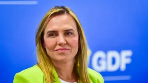 de-goiania-ao-palacio-do-buriti:-a-trajetoria-de-celina-leao-ate-o-favoritismo-no-df