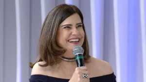 atriz-mayara-magri-chama-atencao-ao-fazer-ensaio-sensual-aos-64-anos:-‘nessa-idade-e-diferente’;-veja-fotos