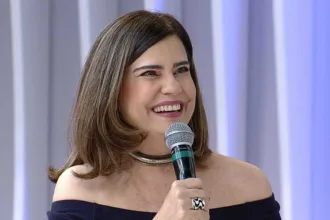 atriz-mayara-magri-chama-atencao-ao-fazer-ensaio-sensual-aos-64-anos:-‘nessa-idade-e-diferente’;-veja-fotos