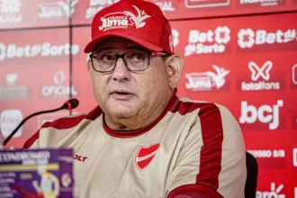de-bom-tamanho?-guto-cita-desgaste-antes-de-jogo-com-avai:-“nao-tivemos-72-horas”