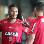 flamengo-sela-acordo-e-encerra-disputa-judicial-com-guerrero