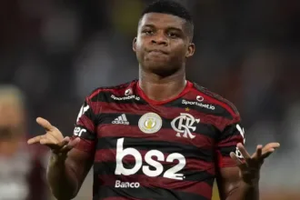 vila-nova-negocia-contratacao-de-atacante-ex-flamengo