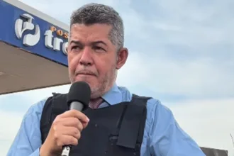 ‘deixa-essa-disputa-para-os-favoritos’,-diz-delegado-waldir-sobre-meta-de-votos-em-2026