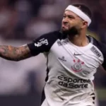 corinthians-x-estudiantes:-equipes-buscam-vaga-na-libertadores-em-partida-intensa-sem-gols-no-primeiro-tempo