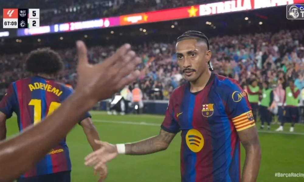 Raphinha faz Hat-trick e impressiona Camp Nou na goleada do Barcelona sobre o Racing por 5 a 2