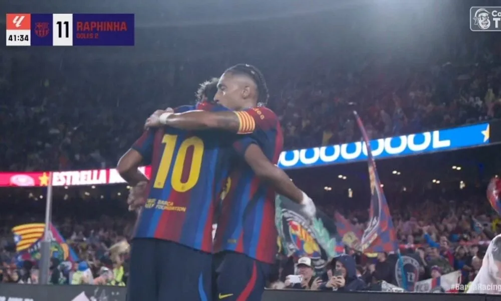 Raphinha faz seu segundo gol no jogo e amplia para 4 a 1 a vantagem do Barcelona na LaLiga