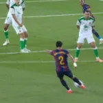 joao-cancelo-faz-seu-segundo-golaco-no-jogo-e-amplia-o-placar-na-laliga:-barcelona-3-x-1-racing-club