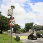 oito-estados-testam-radares-de-velocidade-media-em-rodovias