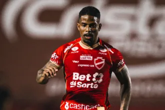 hayner-sera-novidade-no-vila-diante-do-america-mg;-tigre-segue-com-outros-desfalques