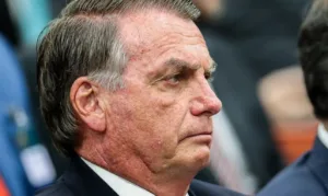 tse-proibe-uso-da-imagem-de-jair-bolsonaro-em-santinhos-de-candidatos