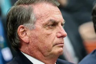 tse-proibe-uso-da-imagem-de-jair-bolsonaro-em-santinhos-de-candidatos