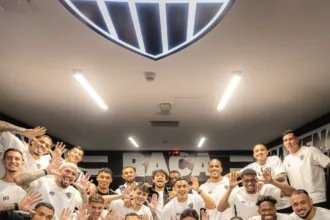 morreu-pela-boca?-galo-cria-cardume-de-memes-e-neymar-silencia-apos-eliminacao