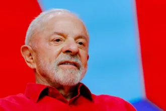 lula-anuncia-reajuste-de-15%-no-bolsa-familia-as-vesperas-das-eleicoes