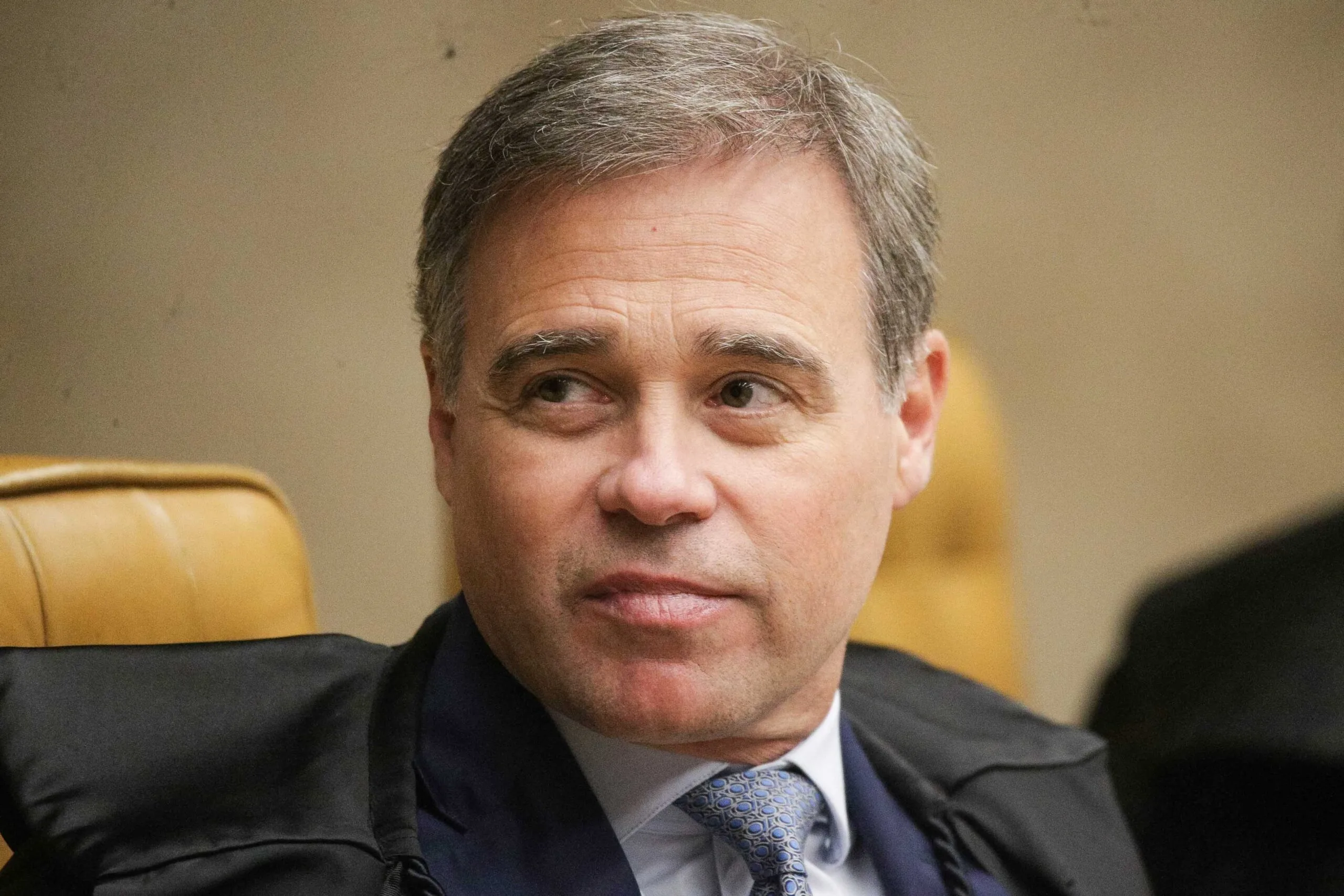 Mendonça será relator da ação de Renan contra reajuste do Bolsa Família