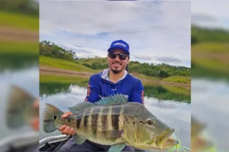 tucunare-azul-pescado-e-solto-durante-torneio-e-recapturado-9-meses-depois-em-itumbiara
