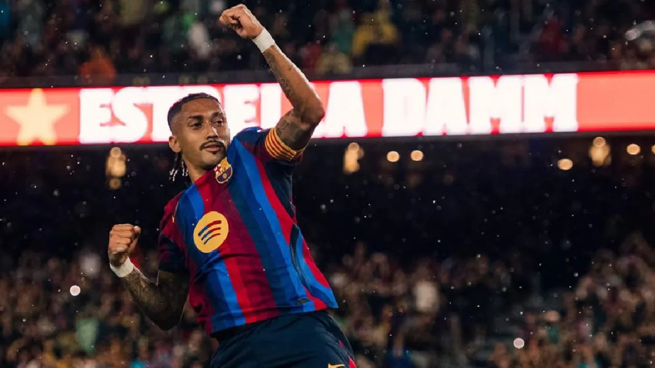 Quem segura? Liderado por Raphinha Barcelona tem o melhor início de temporada em 111 anos