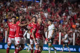 vila-nova-marca-no-inicio-e-vai-vencendo-o-america-mg-no-oba