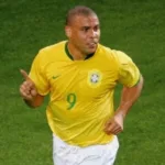 ronaldo-fenomeno-50-anos:-assista-ao-primeiro-gol-do-craque-pela-selecao-brasileira