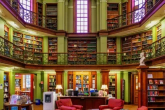 biblioteca-de-concord-recebe-exemplar-com-132-anos-de-atraso