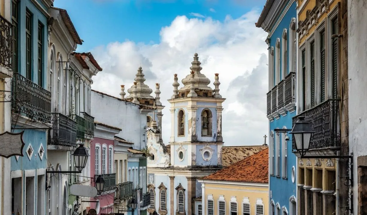 Salvador tem chuva rápida e máxima de 28°C em 18 de setembro