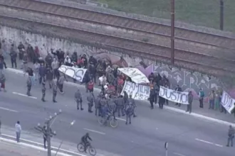 linha-12-safira-tem-trecho-bloqueado-apos-protesto-em-sp