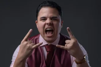 antes-gago-e-desafinado,-goiano-hoje-trabalha-com-vozes-do-sertanejo