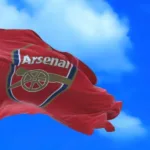 brighton-bate-o-arsenal-e-entrega-lideranca-ao-manchester-city