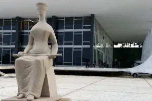 astrologia-e-poder:-os-signos-dos-ministros-do-stf