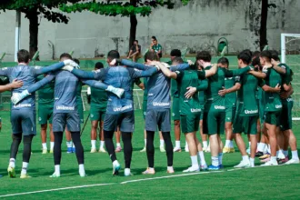 jogadores-do-goias-divulgam-carta-aberta-em-protesto-aos-salarios-atrasados