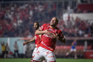 vila-nova-encara-reta-final-da-serie-b-com-cinco-jogos-no-oba;-confira-a-sequencia