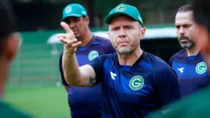 goias-tem-sequencia-de-9-“finais”-e-aposta-em-classico-para-desafiar-a-matematica-do-acesso