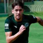 lucas-rodrigues-se-junta-a-selecao-brasileira-e-sera-desfalque-por-duas-rodadas-no-goias
