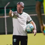 apos-demitir-hemerson-maria,-goiania-anuncia-contratacao-de-tecnico-que-estava-no-rio-verde