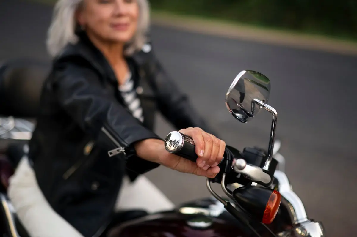 Guidão de moto se solta dois dias após compra em Goiânia e Justiça manda cancelar financiamento