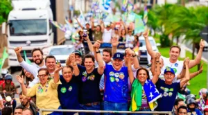 caiado-reforca-apoio-a-daniel-vilela-durante-carreata-em-morrinhos