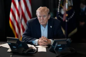 trump-rejeita-conter-avanco-da-ia-e-cita-disputa-com-a-china